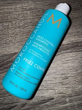 MOROCCAN OIL FRIZZ CONTROL SHAMPOO ☀️